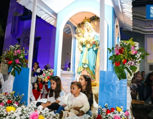 Foto - Procissão de Encerramento marca a celebração dos 349 anos da Padroeira Nossa Senhora de Nazaré