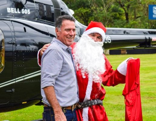 Foto - Inesquecível: chegada do Papai Noel reforça a magia do Natal em Nazaré Paulista