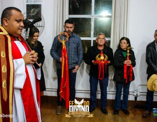 Foto - Prefeito e vice recebem a Benção no Paço Municipal - Festa do Divino 2023