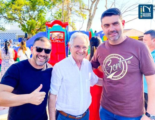 Foto - A Praça do Santo Cruzeiro, Playground Público Infantil e Palco Albino de Camargo – Bininho estão oficialmente inaugurados!! 
