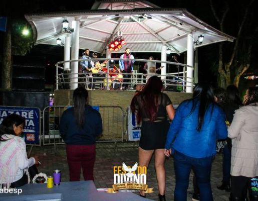 Foto - Show com a banda Livro dos Dias 