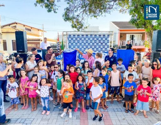 Foto - A Praça do Santo Cruzeiro, Playground Público Infantil e Palco Albino de Camargo – Bininho estão oficialmente inaugurados!! 