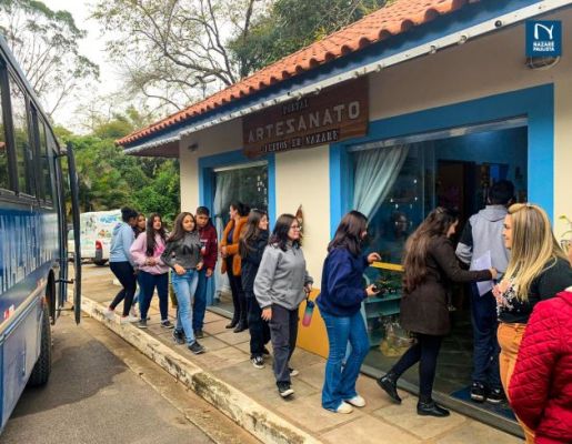 Foto - Turismo: ALUNOS E PROFESSORES DA ESCOLA ESTADUAL FÁBIO HACL PÍNOLA 