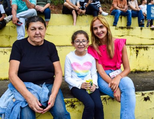 Foto - Inesquecível: chegada do Papai Noel reforça a magia do Natal em Nazaré Paulista