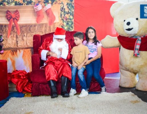Foto - Inesquecível: chegada do Papai Noel reforça a magia do Natal em Nazaré Paulista