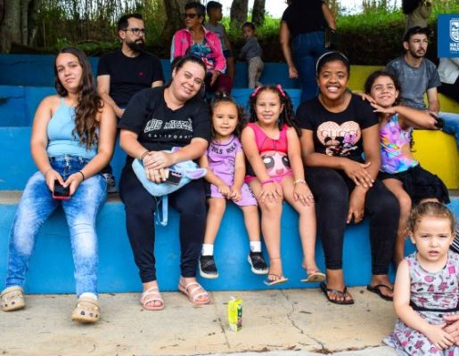 Foto - Inesquecível: chegada do Papai Noel reforça a magia do Natal em Nazaré Paulista