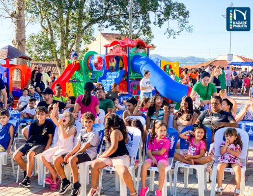 Foto - A Praça do Santo Cruzeiro, Playground Público Infantil e Palco Albino de Camargo – Bininho estão oficialmente inaugurados!! 
