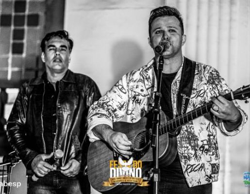 Foto - Show com Kelvin Araújo - Festa do Divino 2023
