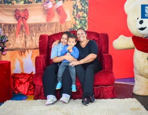 Foto - Inesquecível: chegada do Papai Noel reforça a magia do Natal em Nazaré Paulista
