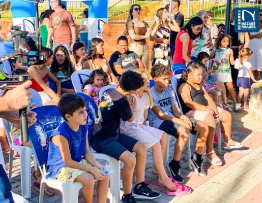 Foto - A Praça do Santo Cruzeiro, Playground Público Infantil e Palco Albino de Camargo – Bininho estão oficialmente inaugurados!! 