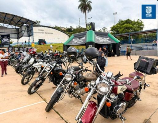 Foto - Inesquecível: chegada do Papai Noel reforça a magia do Natal em Nazaré Paulista