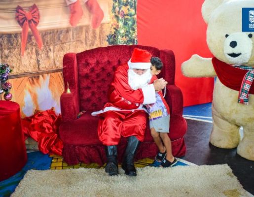 Foto - Inesquecível: chegada do Papai Noel reforça a magia do Natal em Nazaré Paulista