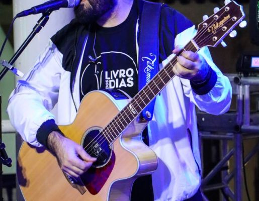 Foto - Show com a banda Livro dos Dias 