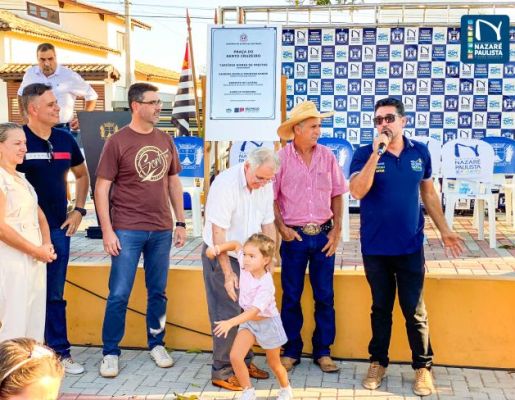 Foto - A Praça do Santo Cruzeiro, Playground Público Infantil e Palco Albino de Camargo – Bininho estão oficialmente inaugurados!! 