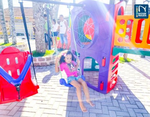 Foto - A Praça do Santo Cruzeiro, Playground Público Infantil e Palco Albino de Camargo – Bininho estão oficialmente inaugurados!! 