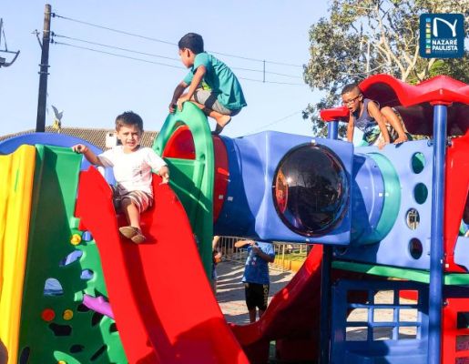Foto - A Praça do Santo Cruzeiro, Playground Público Infantil e Palco Albino de Camargo – Bininho estão oficialmente inaugurados!! 