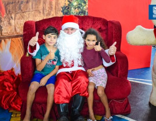 Foto - Inesquecível: chegada do Papai Noel reforça a magia do Natal em Nazaré Paulista