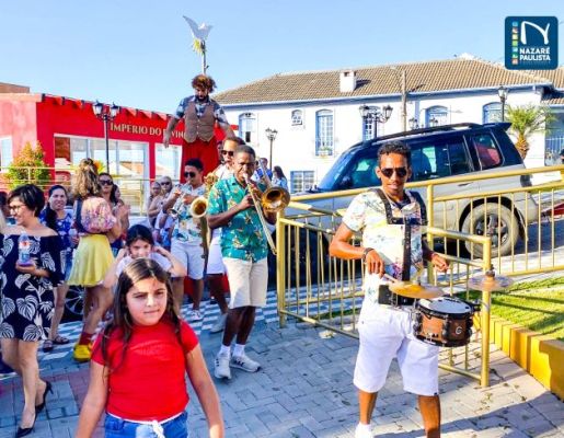 Foto - A Praça do Santo Cruzeiro, Playground Público Infantil e Palco Albino de Camargo – Bininho estão oficialmente inaugurados!! 