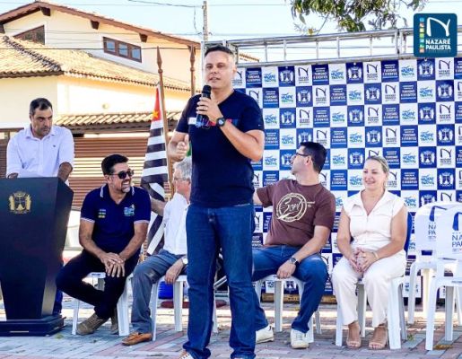 Foto - A Praça do Santo Cruzeiro, Playground Público Infantil e Palco Albino de Camargo – Bininho estão oficialmente inaugurados!! 