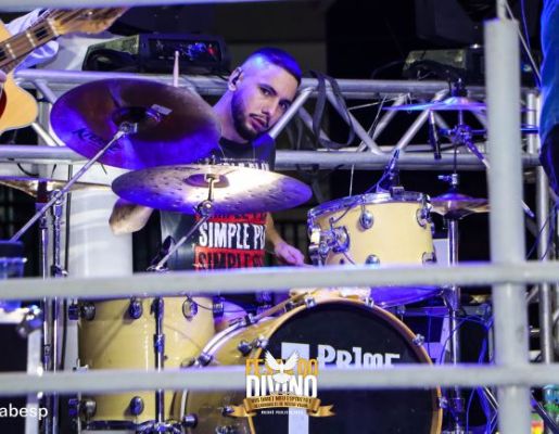 Foto - Show com a banda Livro dos Dias 