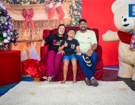 Foto - Inesquecível: chegada do Papai Noel reforça a magia do Natal em Nazaré Paulista